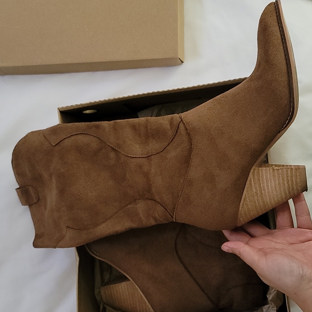Western Boot-Camel